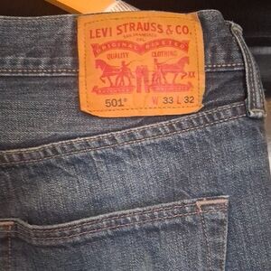 Levi's 501 Straight Fit Jeans in Classic Blue